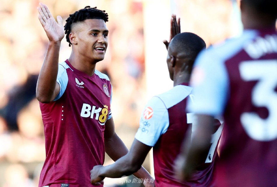 通过与队友 通过与队友