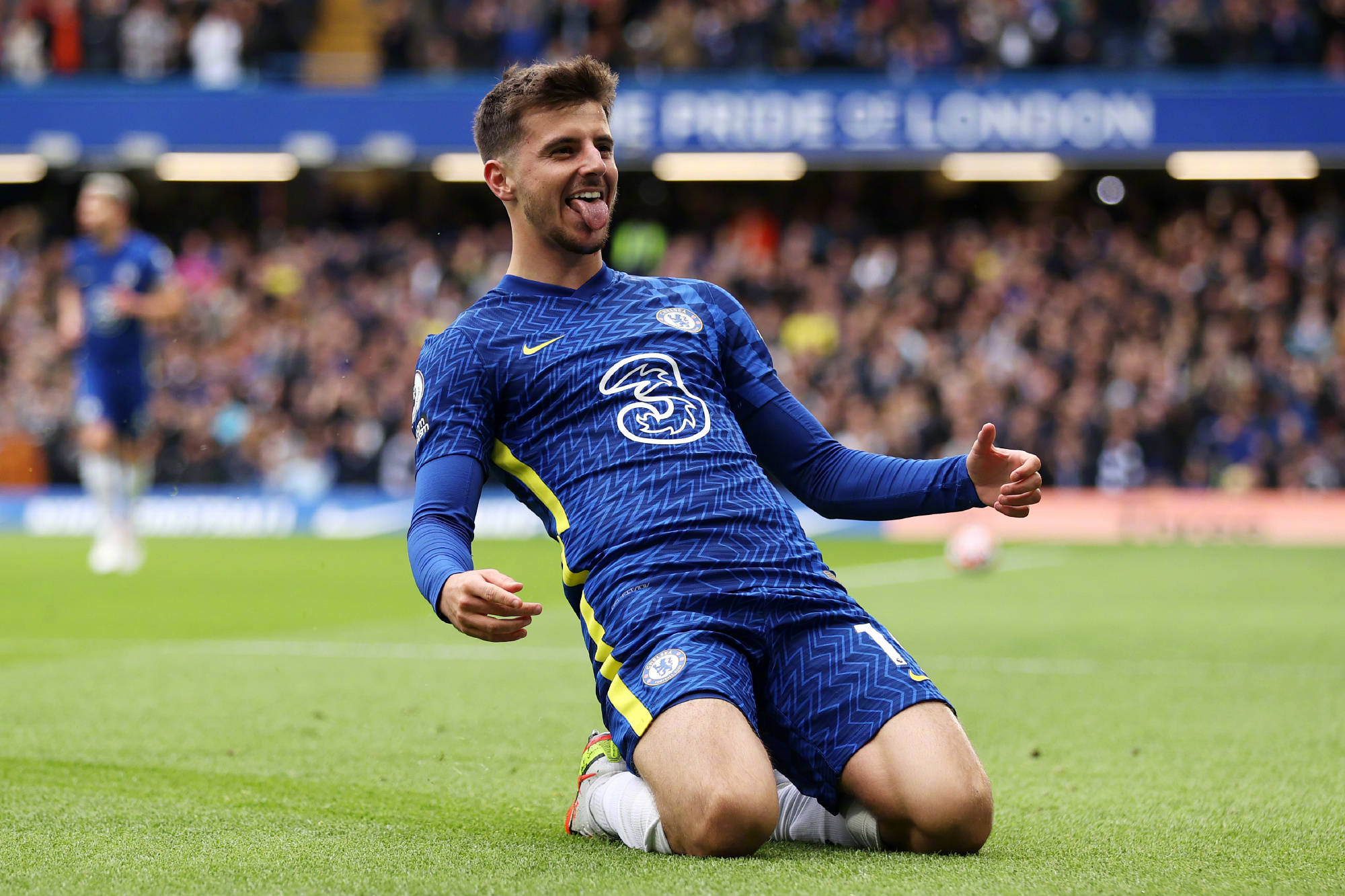 哈尔滨亚冬会2月8日观赛日历，看“首金”花落谁家人民日报客户端.