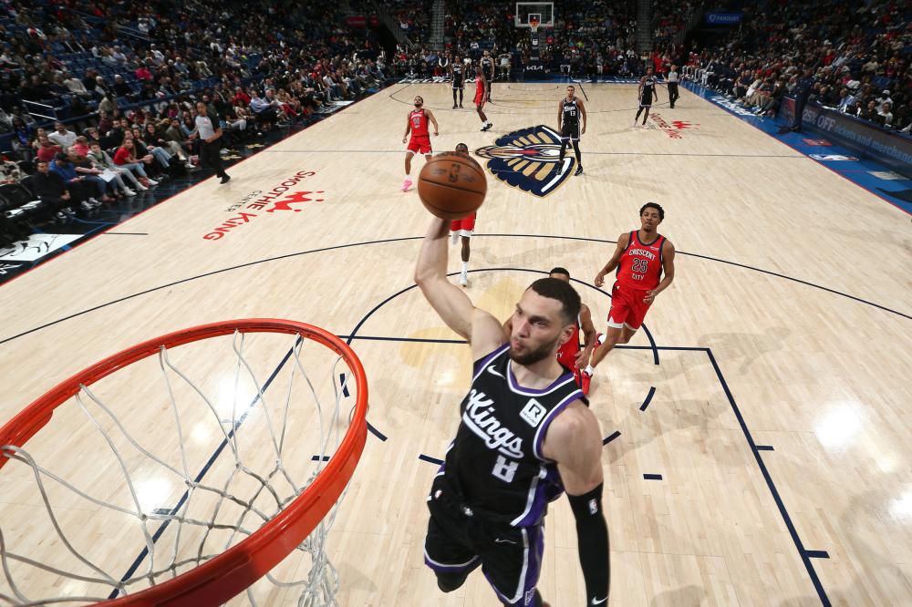 挥剑之间逐 挥剑之间逐