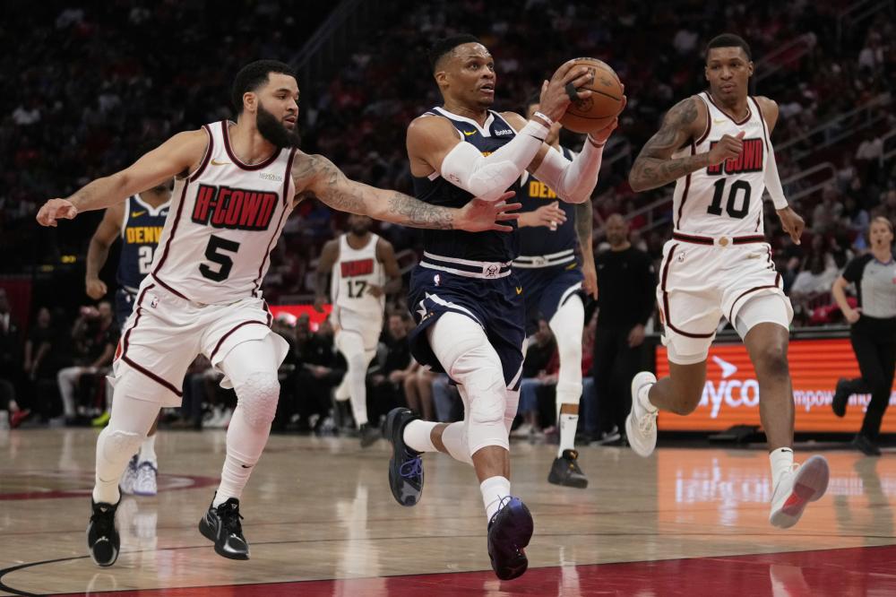 都体：米兰联系拉比奥特母亲但球员想留在马赛，马赛无意本纳塞尔